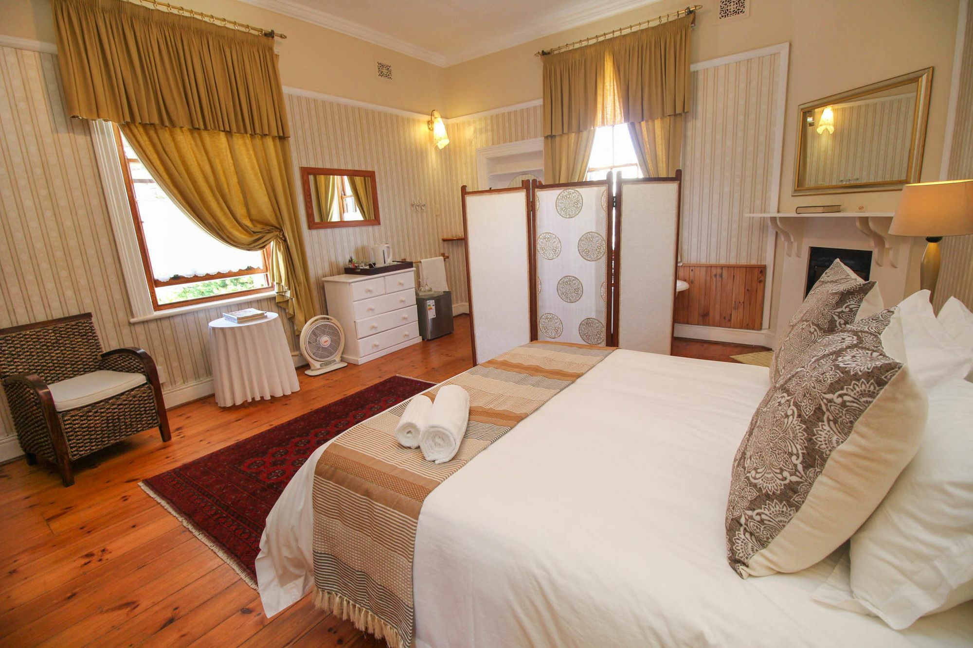 Airlies Historical Guest House Монтегю Экстерьер фото